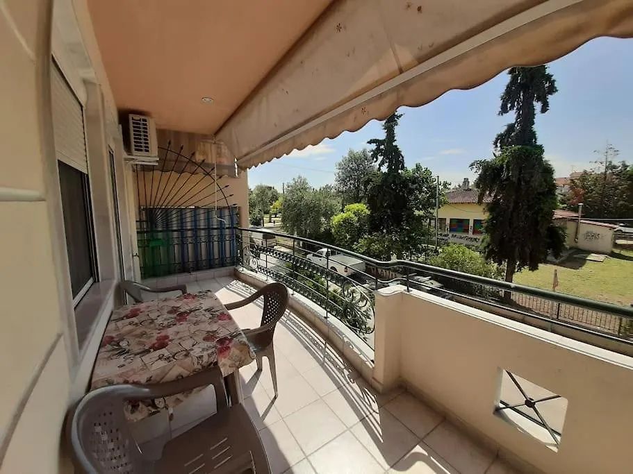 Spacious And Comfy Apartment By Golden Host Nea Moudania