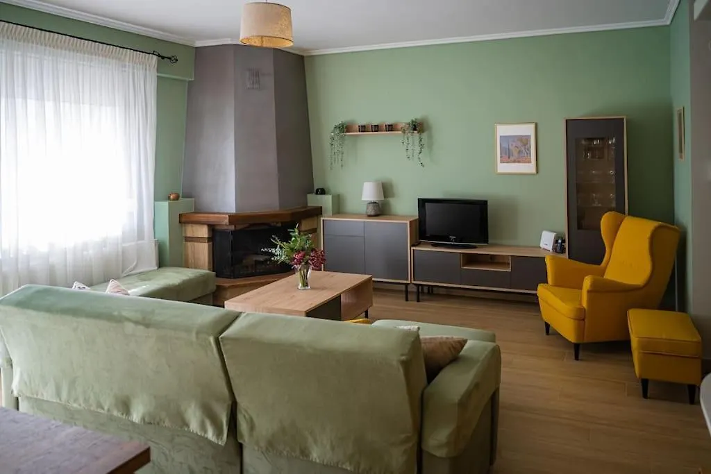 Spacious And Comfy Apartment By Golden Host Nea Moudania Greece
